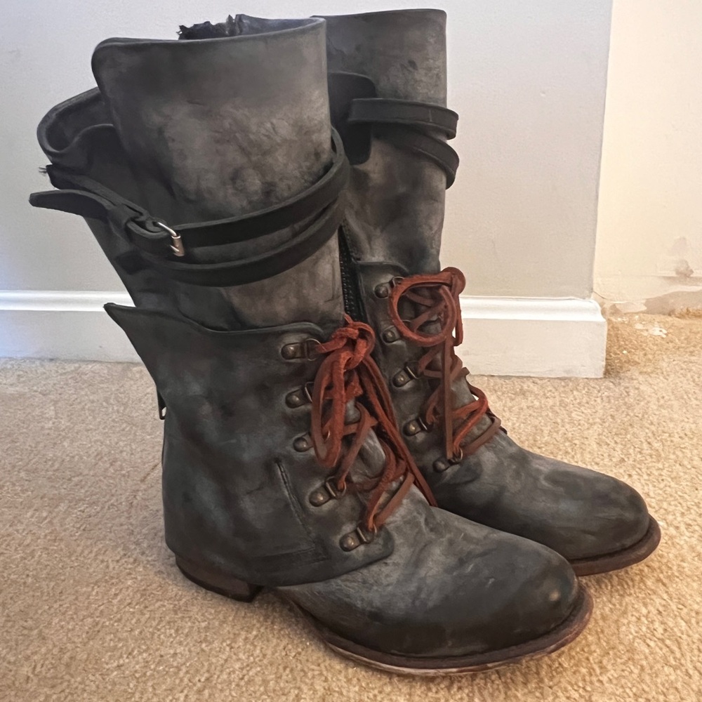 Freebird RAVI Boots - Size 9